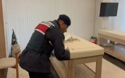 Masaj salonuna fuhuş operasyonu
