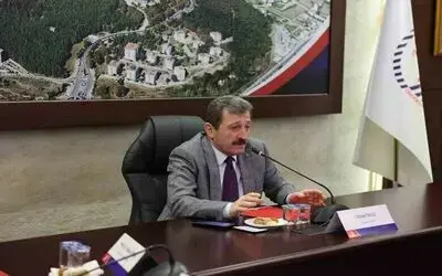 Vali Tavlı: "Bağımlılık yerine bağımsızlık diyoruz, gençlerimize sahip çıkıyoruz"
