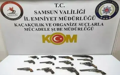 "Kayıp" denilen kültür varlığı tabancalar evlerden çıktı: 13 silah ele geçirildi
