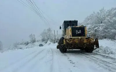 Büyükşehirden 17 ilçede karla mücadele mesaisi: 346 mahalle yoluna müdahale edildi