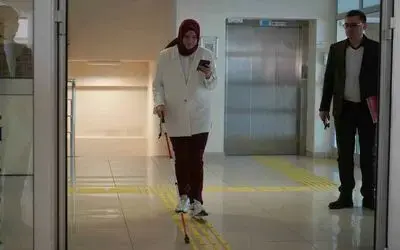 OMÜ’de görme engelliler için yapay zekâ destekli asistan devrede
