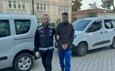 Kavgayı ayıran akrabasını tüfekle vurdu
