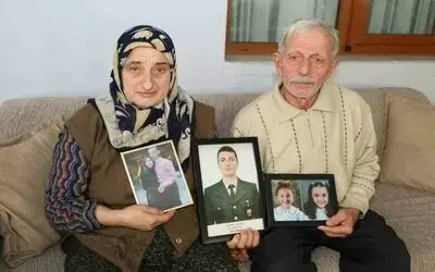 Depremde yok olan aile, yürekleri burktu