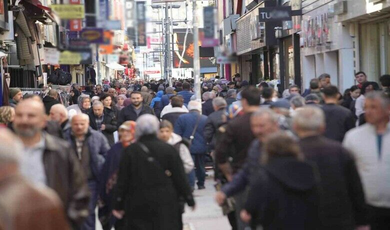 Samsun’da en çok Ordulu, en az Hakkarili yaşıyor - Karadeniz Bölgesi’nin en yoğun nüfuslu ili Samsun’da en fazla Ordulu, en az ise Hakkari nüfusuna kayıtlı vatandaşlar ikamet ediyor.