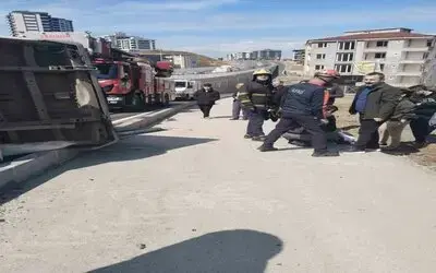 Samsun’da minibüs devrildi: 1 yaralı