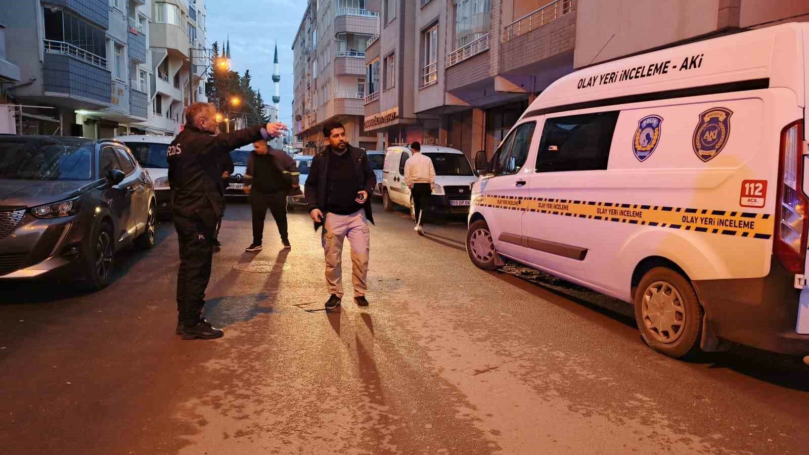Bafra’da bıçaklı kavga: 1 yaralı