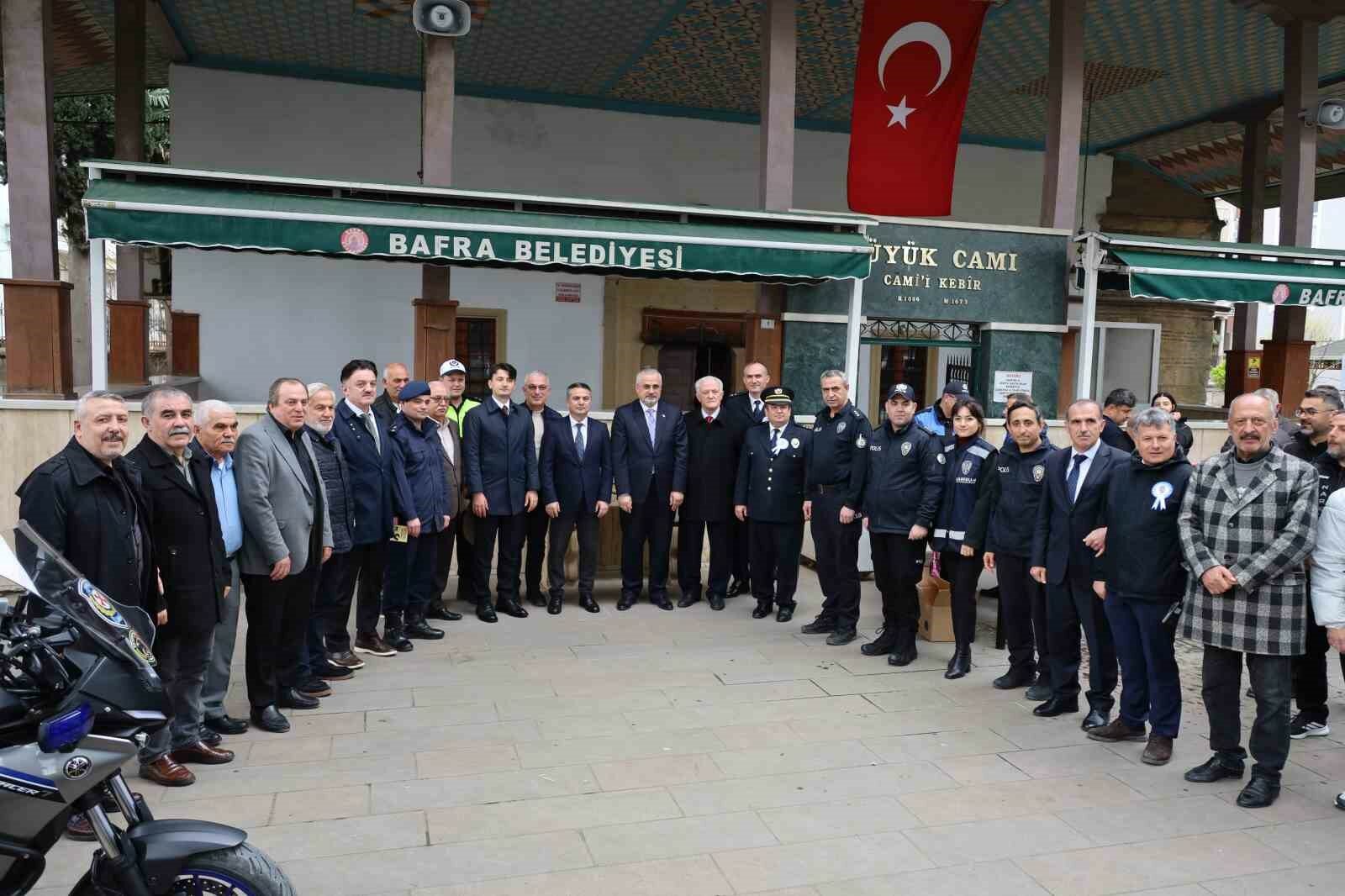 Polis Haftası: Bafra’da şehit polislere dua, vatandaşa bilgilendirme
