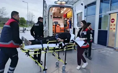 Bafra’da bıçaklı kavda: 1 yaralı
