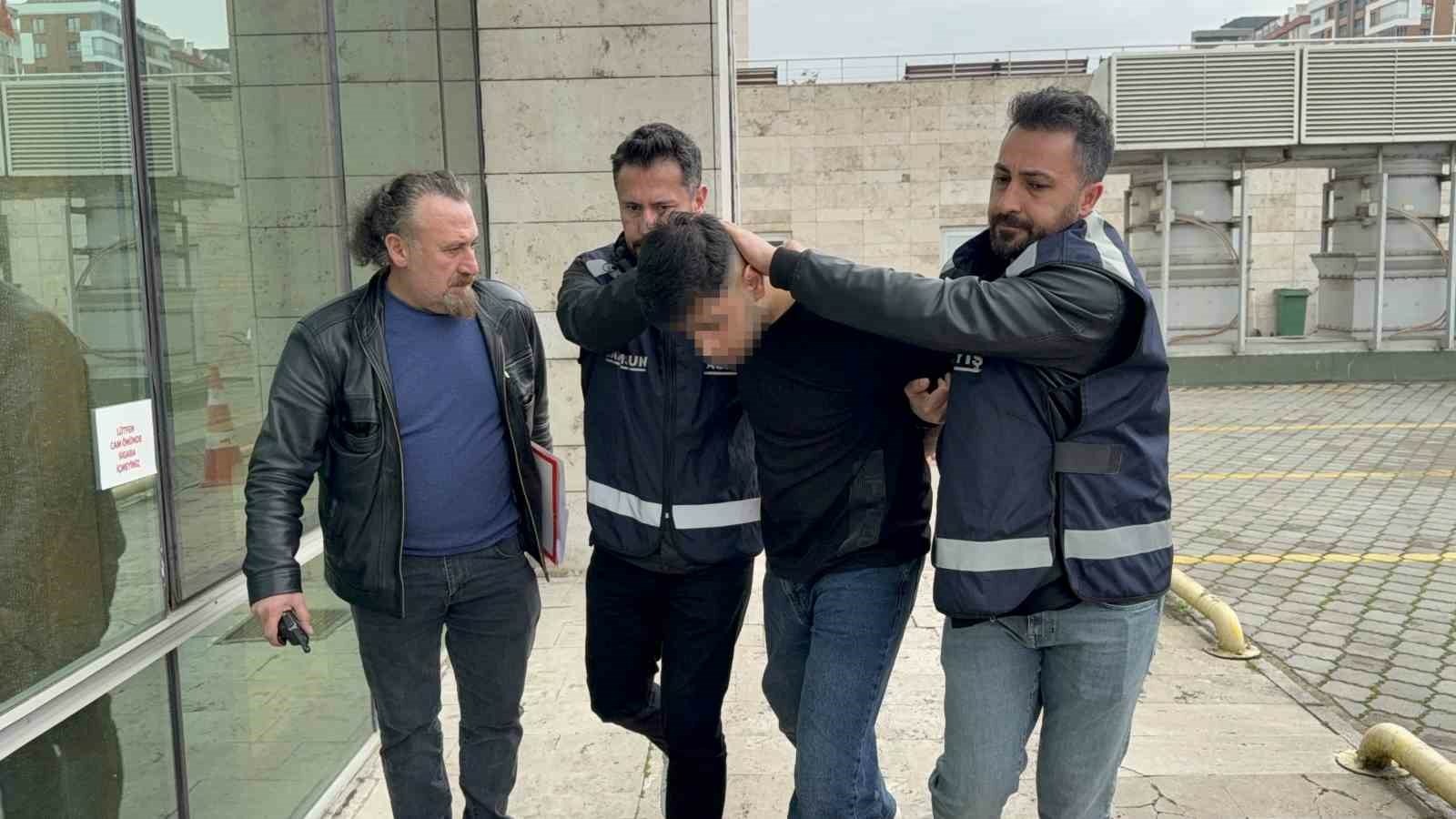 İş arkadaşını bıçaklayarak öldüren şahıs adliyeye sevk edildi

