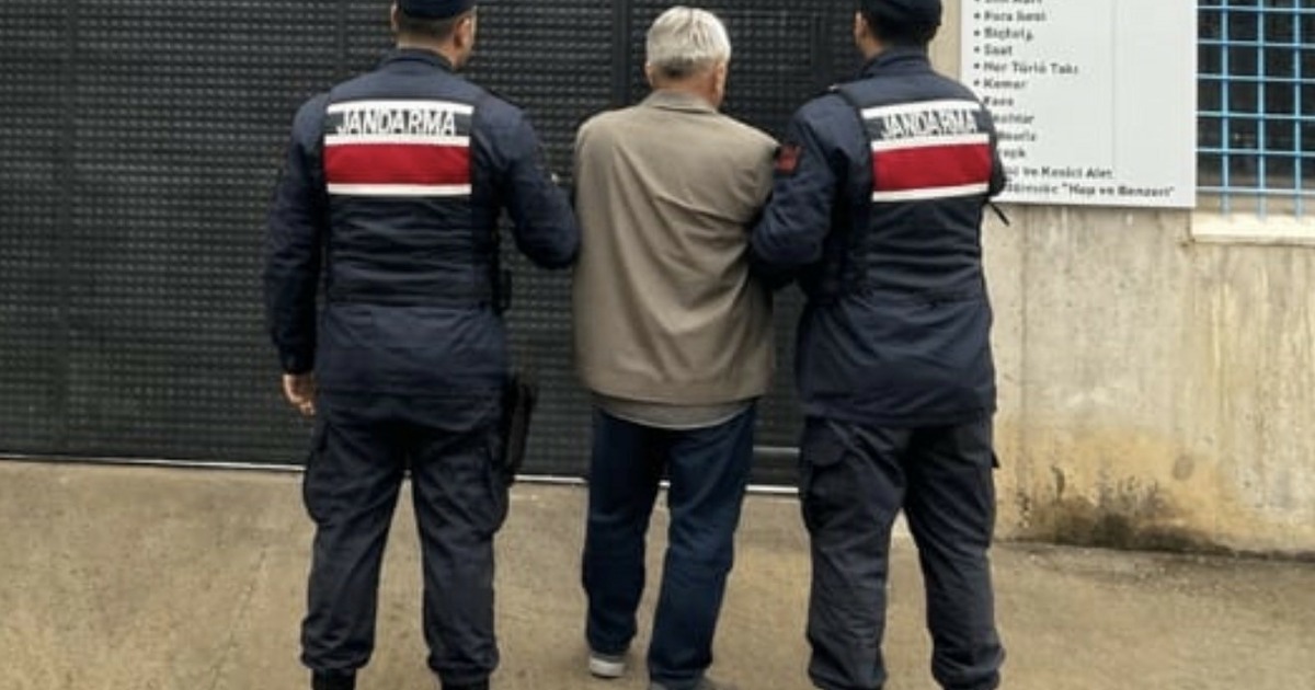34,5 yıl hapisle aranan şahıs jandarmadan kaçamadı
