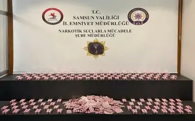 Atakum'da 11 bin 704 adet uyuşturucu hap ele geçirildi
