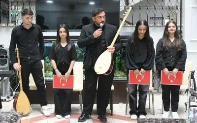 Samsun’da liseliler milli ve manevi değerleri ezgilerle yaşatıyor
