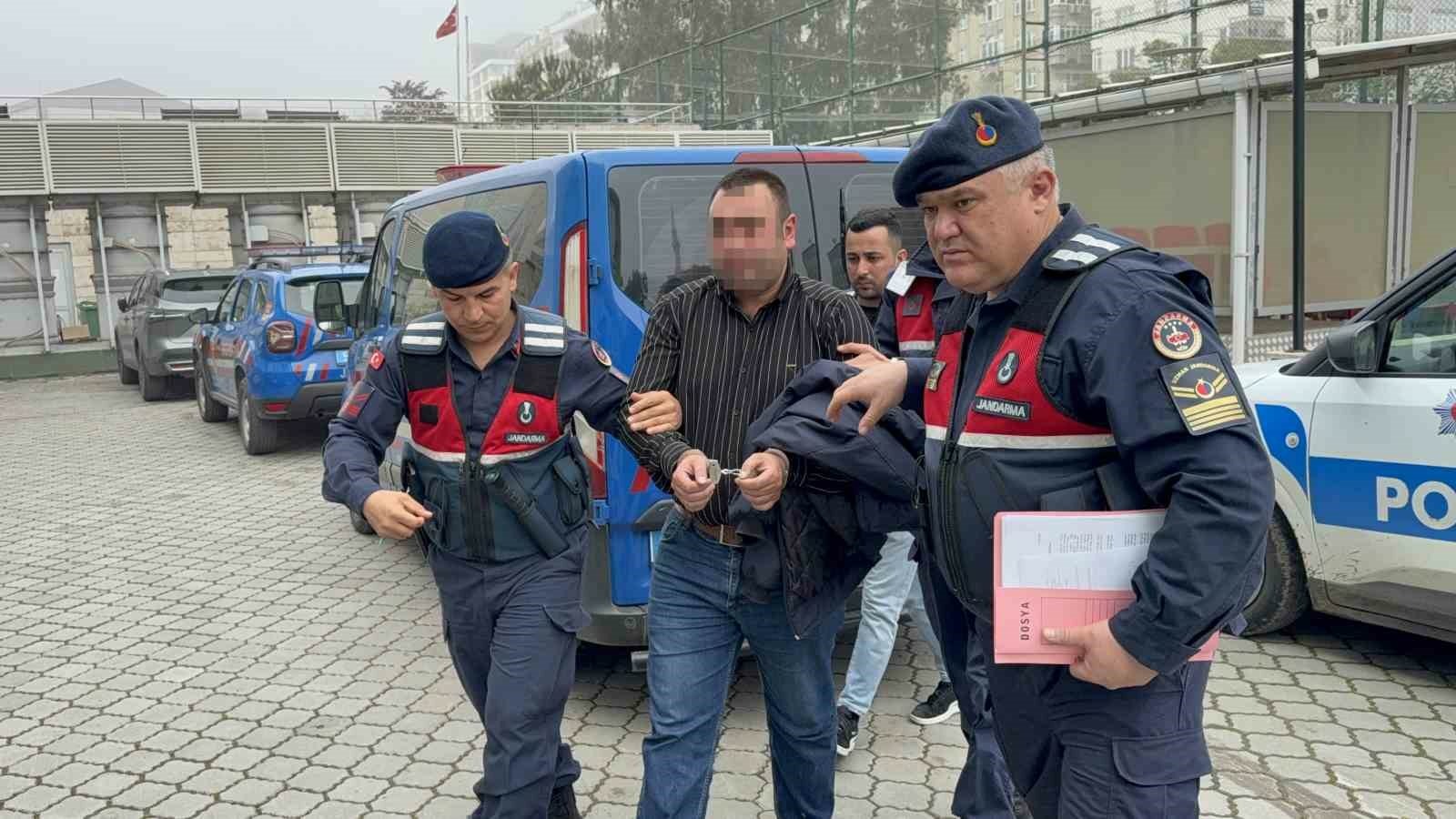 Babasını 8 kurşunla öldüren şahıs adliyeye sevk edildi
