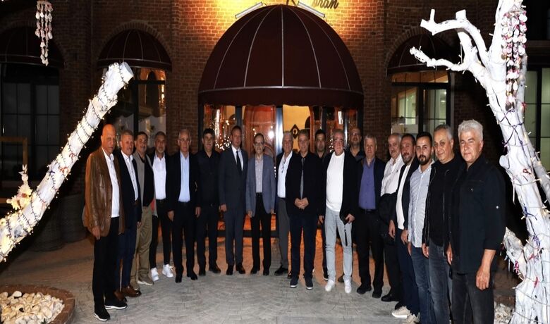 Başkan Şahin Ve Kocabaş’ın Ev Sahipliğinde Bafra’da Dostlar Buluşması