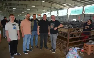 Bafra TSO Başkanı Serdal Sefa Kocabaş Arife Gününde Canlı Hayvan Pazarını Ziyaret Etti 