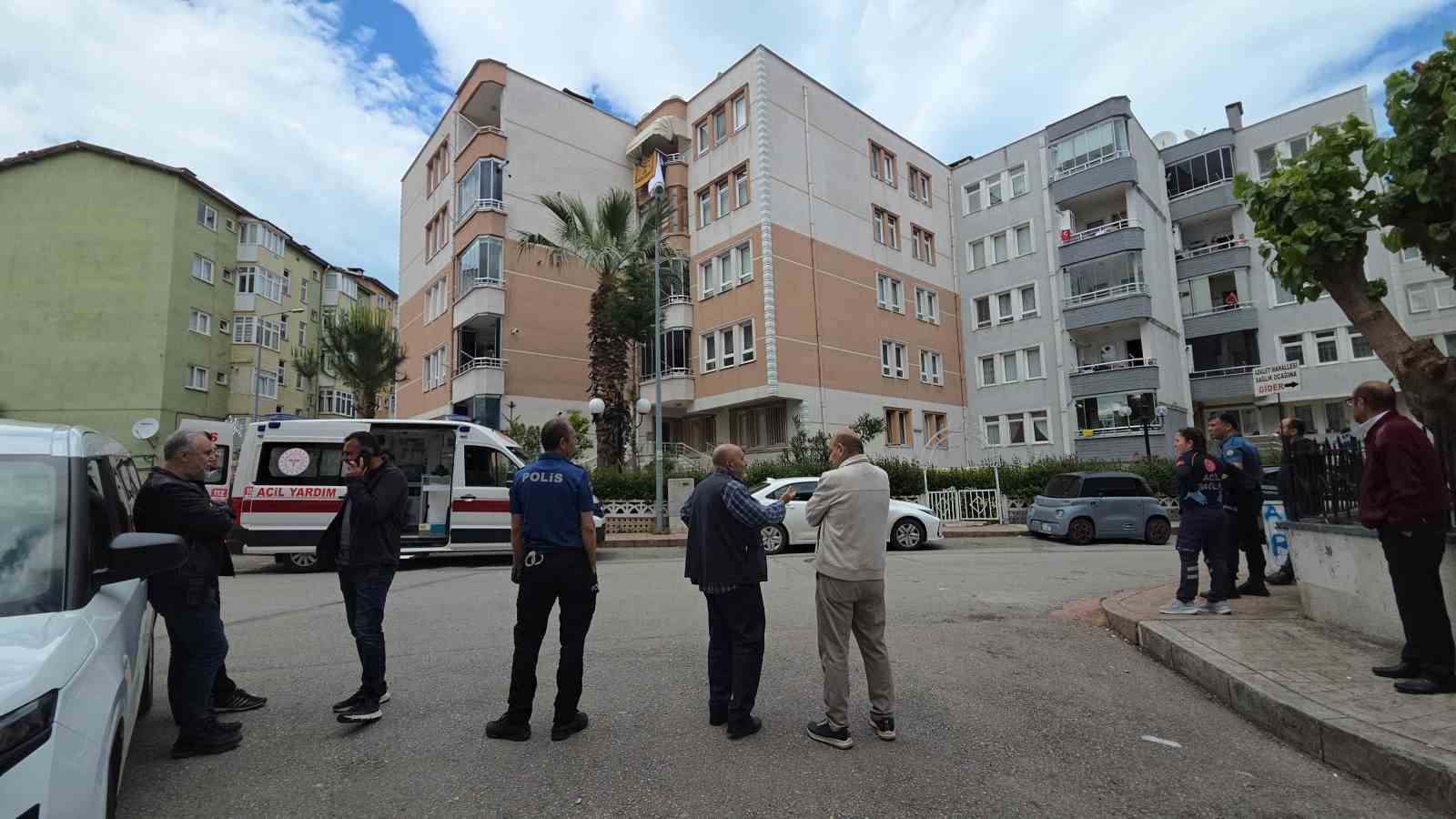 Mahallede Panik: Genç Kadın 2 Saat Sonra İkna Oldu | Samsun | Bafra ...