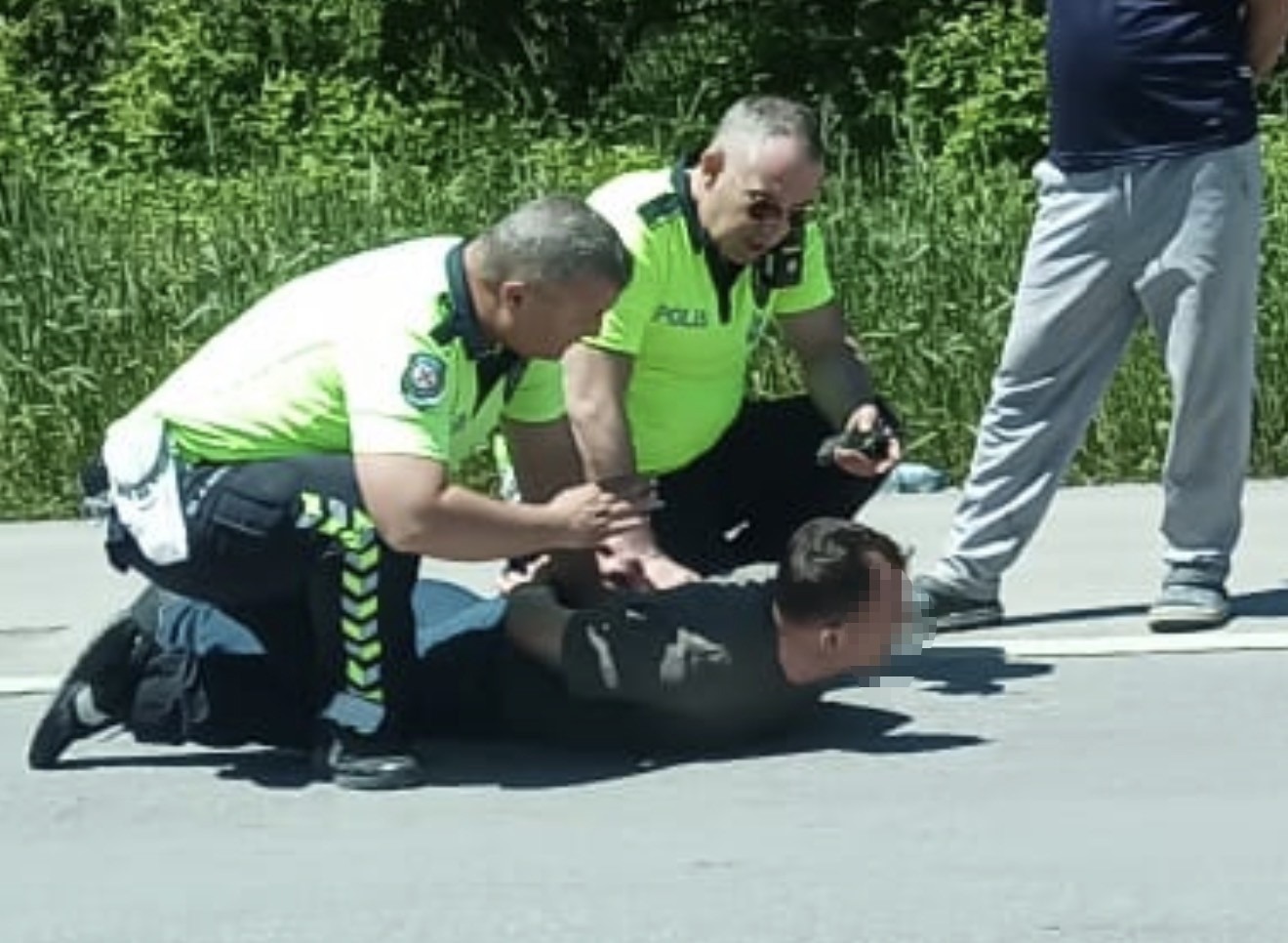 Kaza Sonrası Kaçan Alkollü Sürücü Kovalamacada Yakalandı:342 Bin 719 Lira Para Cezası Yazıldı - Samsun’da maddi hasarlı trafik kazasına karıştıktan sonra kaçan alkollü sürücü, polisin takibi sonucu yakalanarak gözaltına alınırken, 342 bin 719 lira para cezası yazıldı.