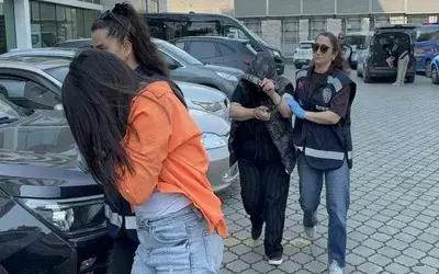 Adliyede Görülen Dava Sonrası Kavgaya Karışan 3 Kadın Tutuklandı

