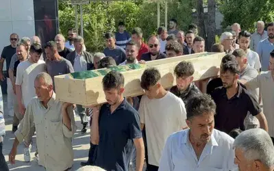 Lunapark Faciasında Ölen Genç Son Yolculuğuna Uğurlandı
