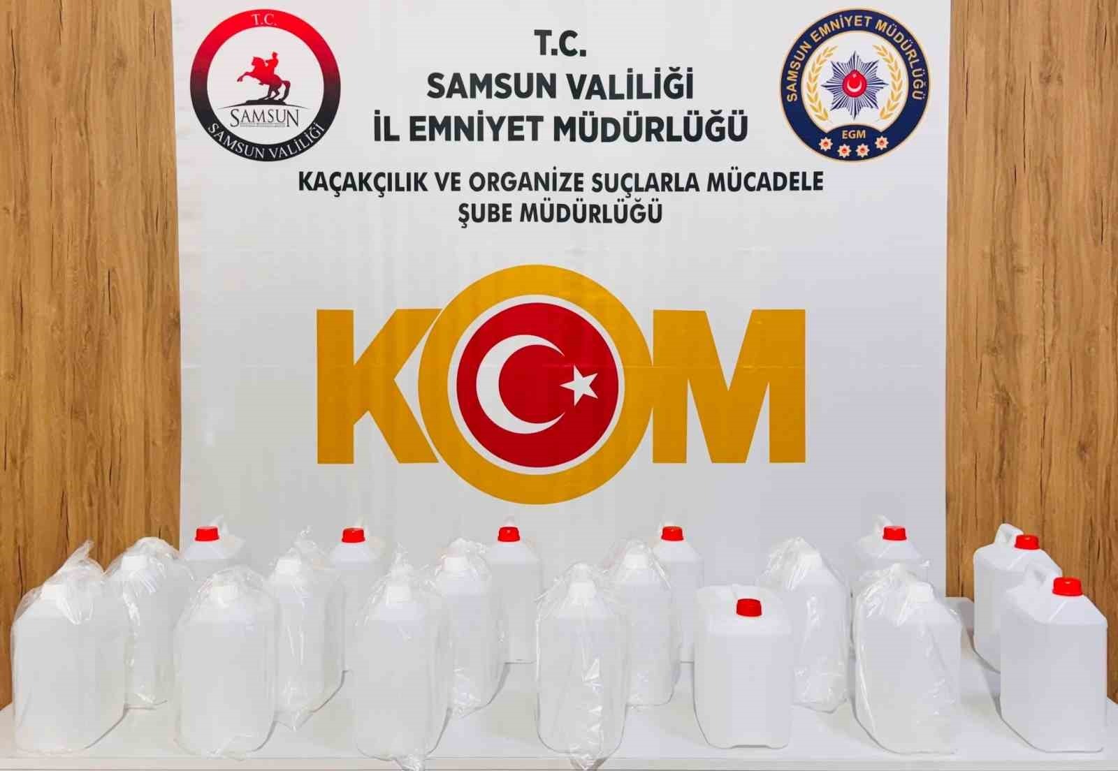 Kaçak Alkol Operasyonu: 90Litre Etil Alkol Ele Geçirildi - Samsun’da polis ekiplerince düzenlenen kaçak alkol operasyonunda 90 litre etil alkol ele geçirilirken, 2 kişi hakkında adli işlem başlatıldı.