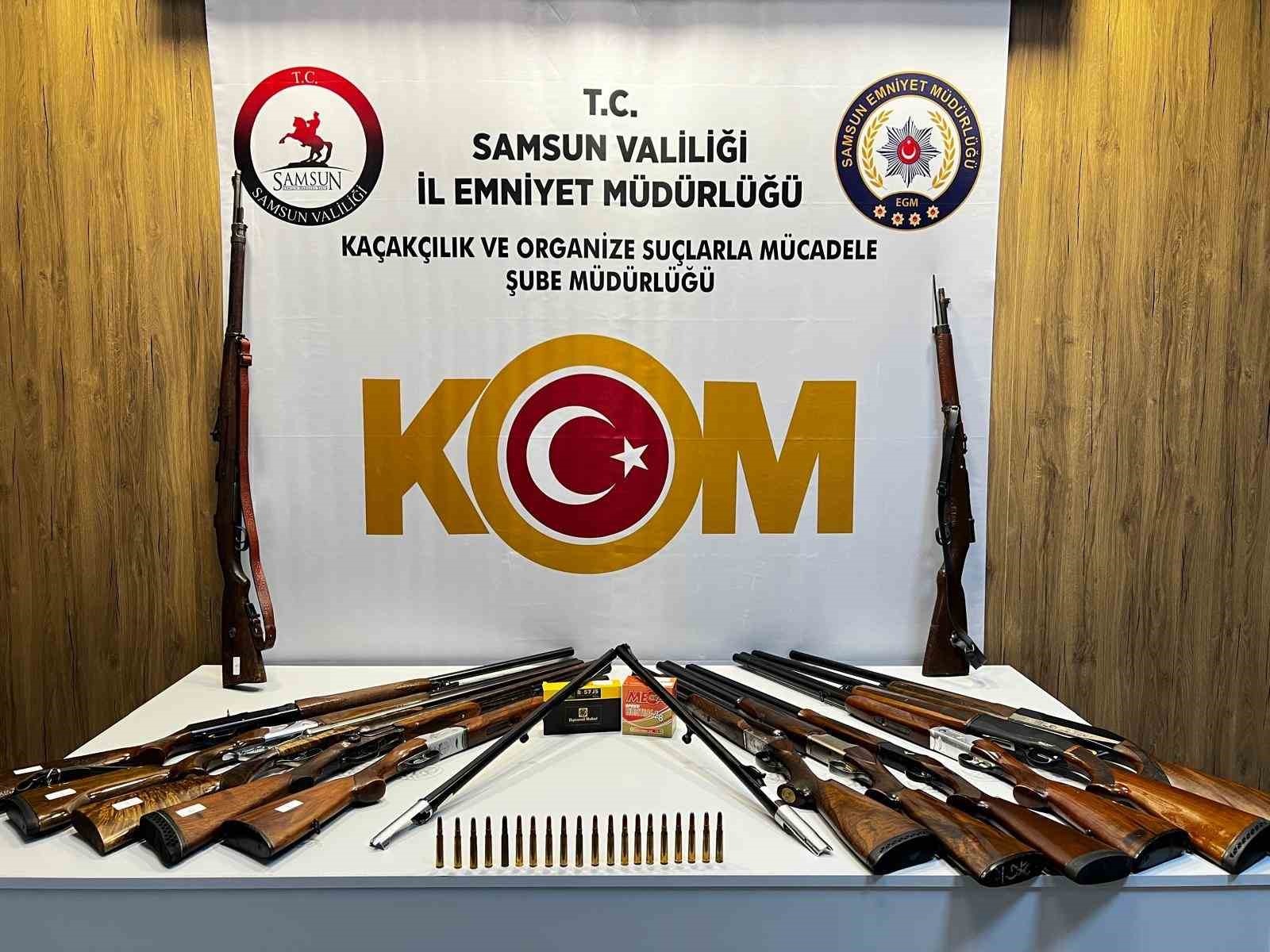 Kaçak Silah Operasyonu
 - Samsun’un Atakum ilçesinde düzenlenen kaçak silah operasyonunda çok sayıda silah ve mühimmat ele geçirilirken, 2 şüpheli hakkında yasal işlem başlatıldı.