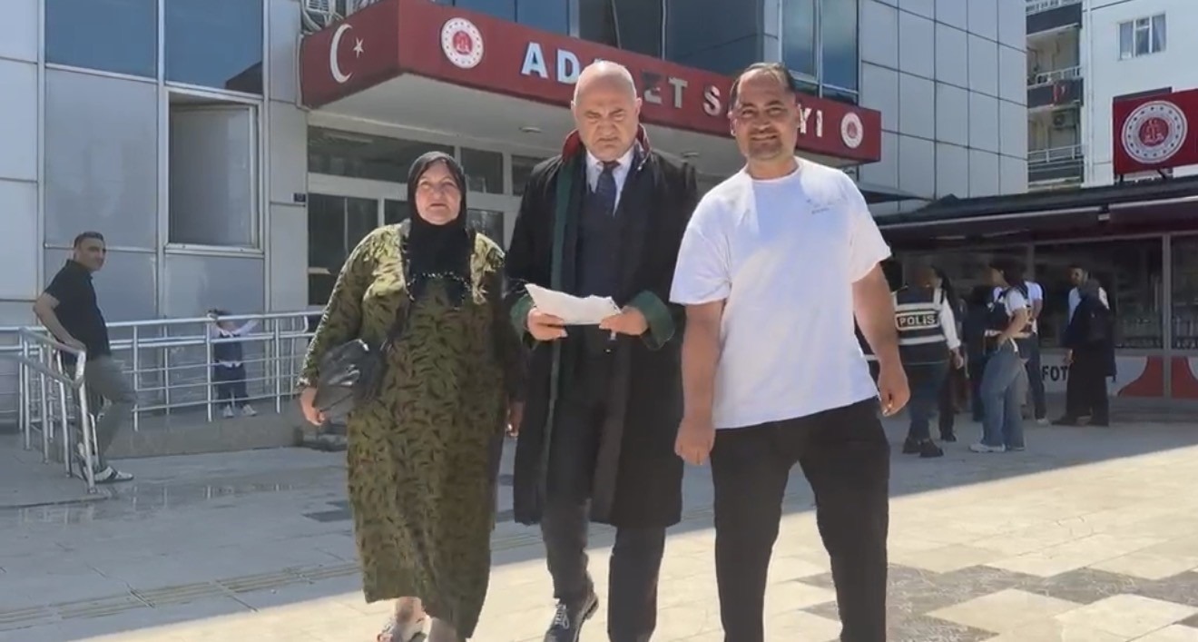 Yargıtay Bozdu: Kelepçeli FirariyiVuran Polis Yeniden Yargılanıyor - Ordu’nun Ünye ilçesinde 2019 yılında kelepçeli olarak kaçtığı sırada başından vurulan ve yüzde 100 malul kalan Muhammet Güneş davasında, Yargıtay’ın bozma kararının ardından sanık polisin bu kez ağır ceza mahkemesinde yargılanmasına başlandı.