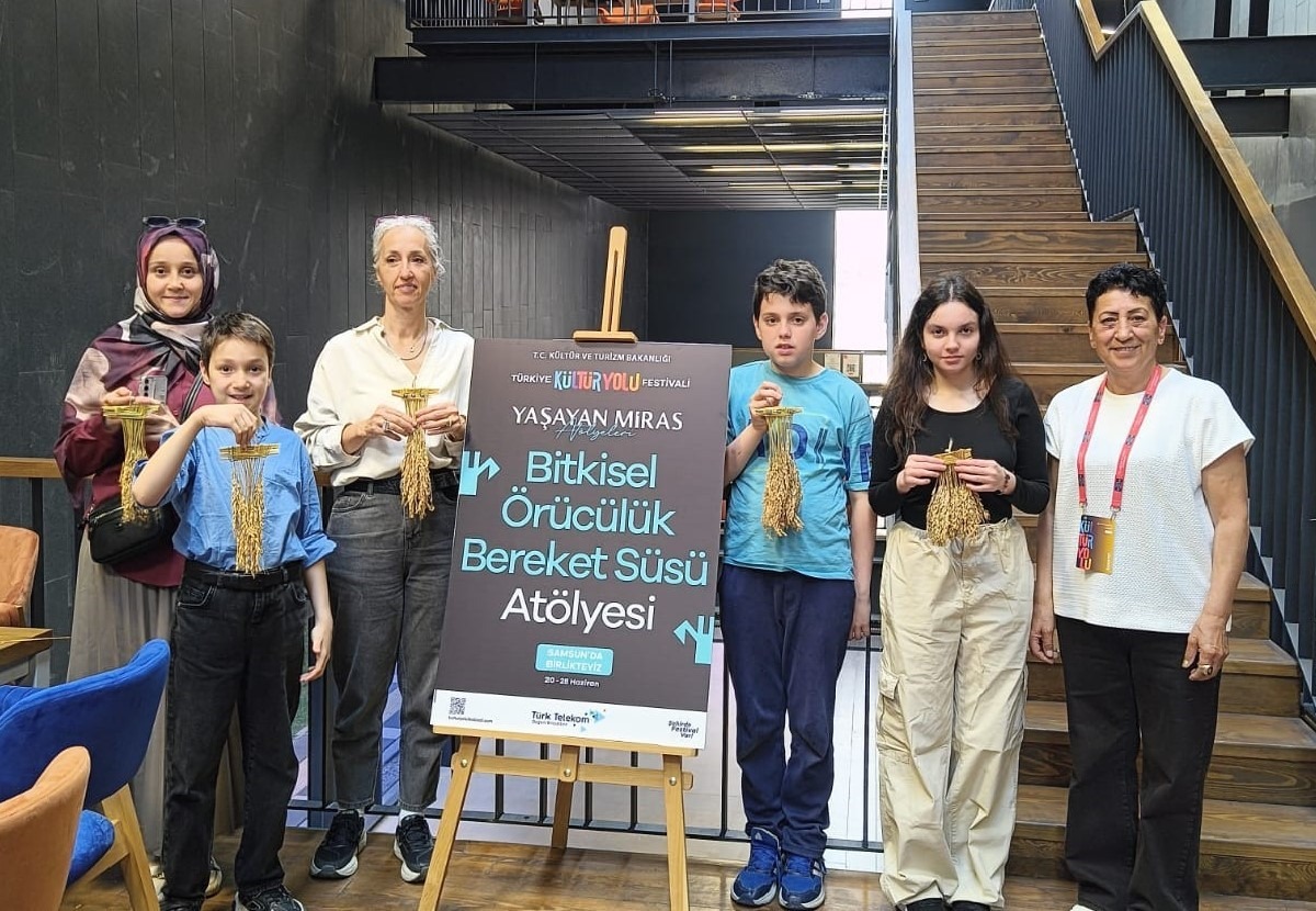 Bafra Pirincinin Başakları Bereket Süsü Oldu
 - 2026 Samsun Kültür Yolu Festivali kapsamında düzenlenen "Bereket Süsü Atölyesi", coğrafi işaretli Bafra pirincinin başaklarını sanatla buluşturdu. Kültür ve Turizm Bakanlığı Somut Olmayan Kültürel Miras Taşıyıcısı ve bitkisel örücülük ustası Hülya Yangın Ertekin’in gerçekleştirdiği etkinlik, yoğun ilgi görmesi nedeniyle iki ayrı oturum halinde düzenlendi.