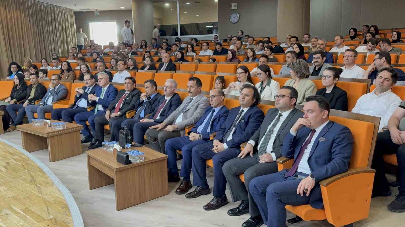 Başsavcı Kılıç Ve AdliyedenAyrılan Yargı Mensuplarına Veda Töreni - Samsun Adliyesi’nde, Hakimler ve Savcılar Kurulu (HSK) 2026 yılı Ana Kararnamesi kapsamında görev yerleri değişen Cumhuriyet Başsavcısı Mehmet Sabri Kılıç ile hakim ve savcılar için plaket töreni ve kokteyl programı düzenlendi.