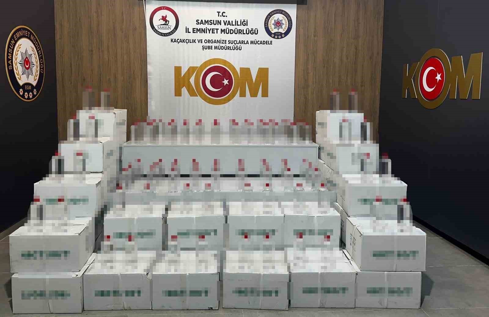 Samsun’da 900 Litre KaçakEtil Alkol Ele Geçirildi - Samsun’da düzenlenen operasyonda 900 litre kaçak etil alkol ele geçirilirken, 3 şüpheli hakkında adli işlem başlatıldı.