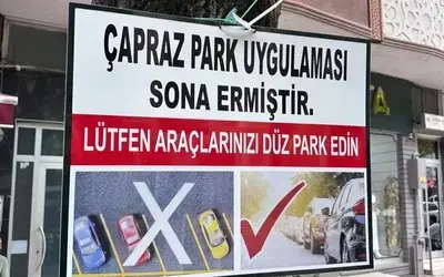 Atatürk Bulvarında Çapraz Park Karmaşası! Belediye Serbest Bıraktı, Esnaf Yasak İlan Etti 