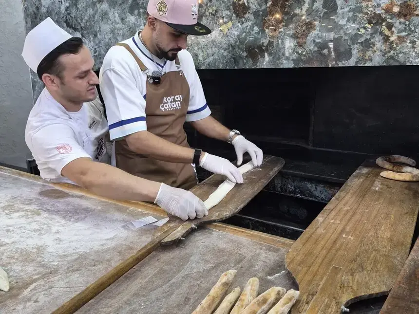 Sefo, Bafra’da Tezgâh Başına Geçip Kendi Pidesini Yaptı