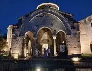 Akşamları Işıklandırılan Ayasofya Ziyaretçileri Hayran Bırakıyor