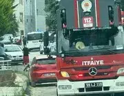 Çatıya Çıkan Vatandaş, Polis Tarafından İndirildi