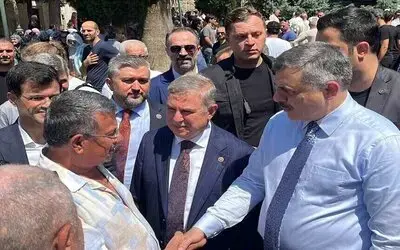 İçişleri Bakanı Çiftçi, Cuma Ve Cenaze Namazlarına Katıldı