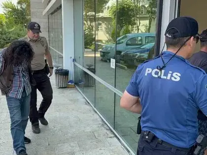Polise Saldırıp Görevini Yaptırmayan 2 Şüpheli Tutuklandı