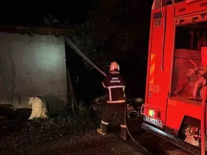 Kumru’da Ahır Yangını: 1 Buzağı Telef Oldu
