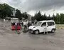 Hafif Ticari Araç İle Traktör Çarpıştı