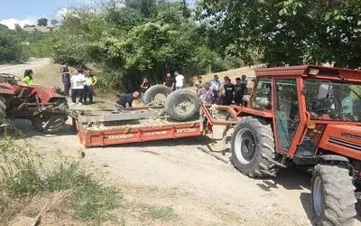 Traktör Devrildi: 1 Ölü, 3’ü Çocuk 7 Yaralı