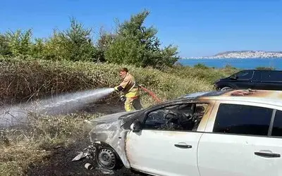 Sinop’ta Otomobil Yandı, Otluk Alanı Tutuşturdu
