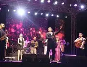 Alaçam Geyikkoşan’da Rafet El Roman Rüzgarı