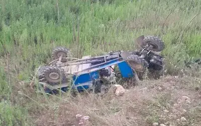 Seyir Halinde Kilitlenen Patpatla Kaza Yaptı: 1 Yaralı