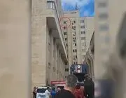 9. Kattaki Cama Çıktı, Polis Ekiplerinin İkna Çalışmasıyla İndirildi