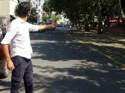 Kimi Zaman Otostop Yaparak Kimi Zaman Bisikletle 133 Ülke Gezdi