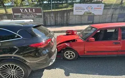 Samsun’da Tofaş, Lüks SUV’a Arkadan Çarptı: 1 Yaralı