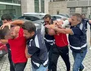 Öldürmeye Teşebbüsten 15 Yıl Hapis Cezasıyla Aranan Hükümlü Saklandığı Evde Silahlarla Yakalandı