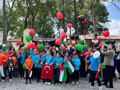 Gazzeli Çocuklar İçin Gökyüzüne Umut Uçuruldu
