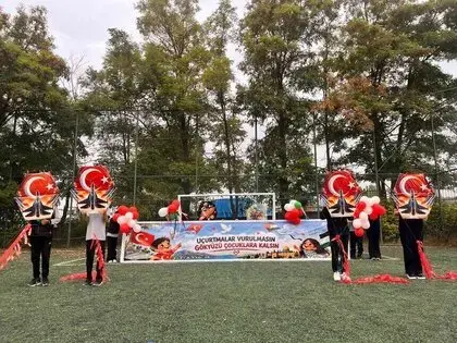 Ladik’te Uçurtmalar Çocuklar İçin Gökyüzüne Yükseldi