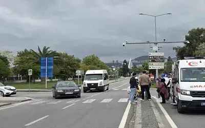 Motosiklet Sürücüsü Annesinin Yanındaki Çocuğa Çarpıp Kaçtı
