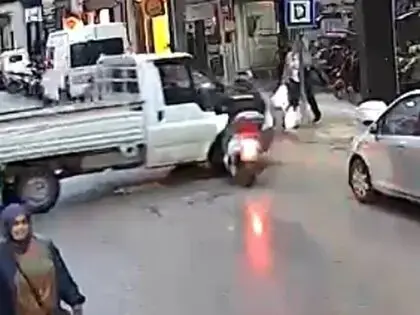 Sinop’ta Motosiklet Kamyonete Çarptı: 1 Yaralı