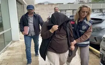 AVM’den 20 Bin Liralık Giyim Eşyası Çalan Kadın Yakalandı